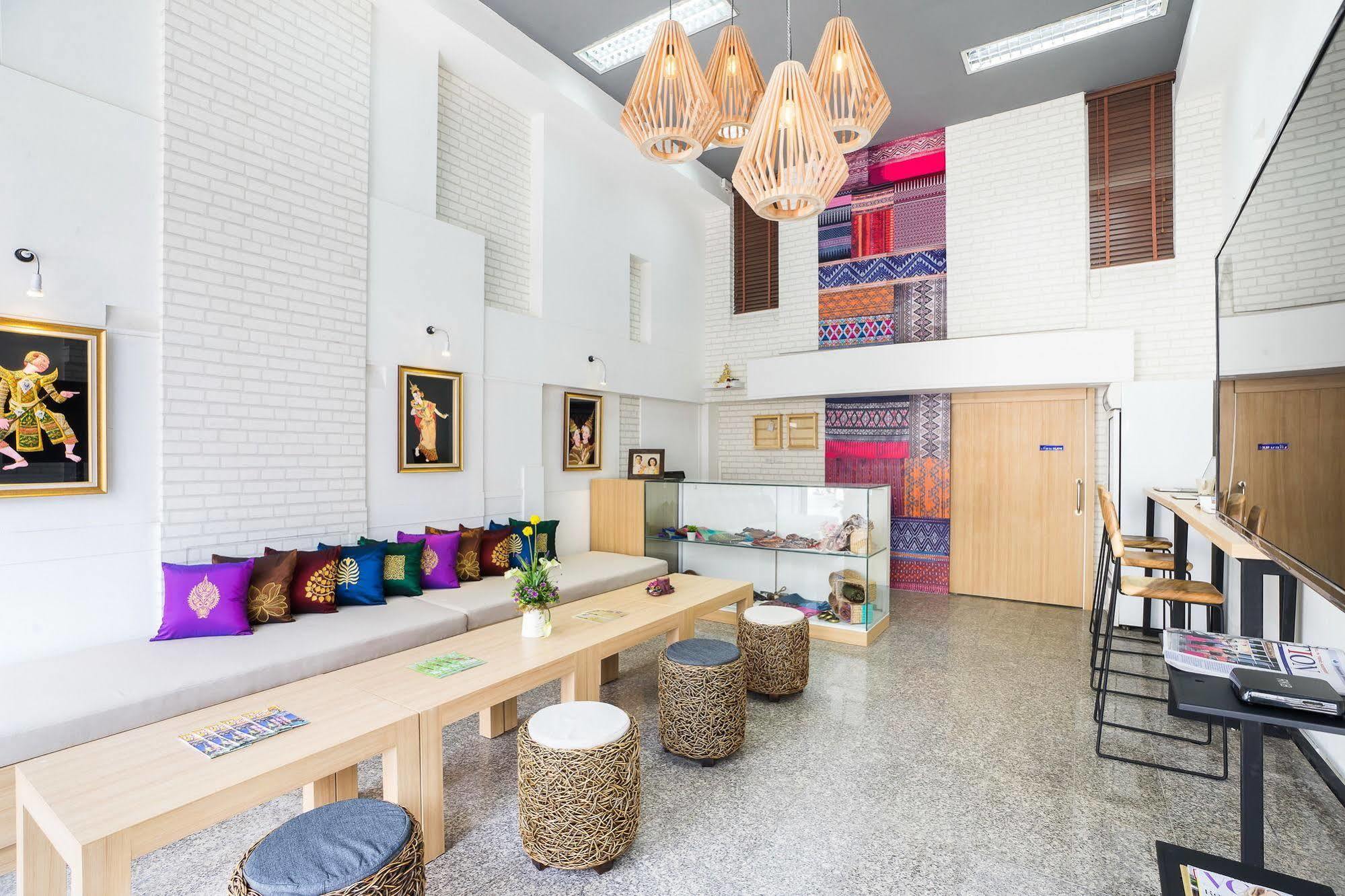 Hostel At Thonglor Bangkok Ngoại thất bức ảnh