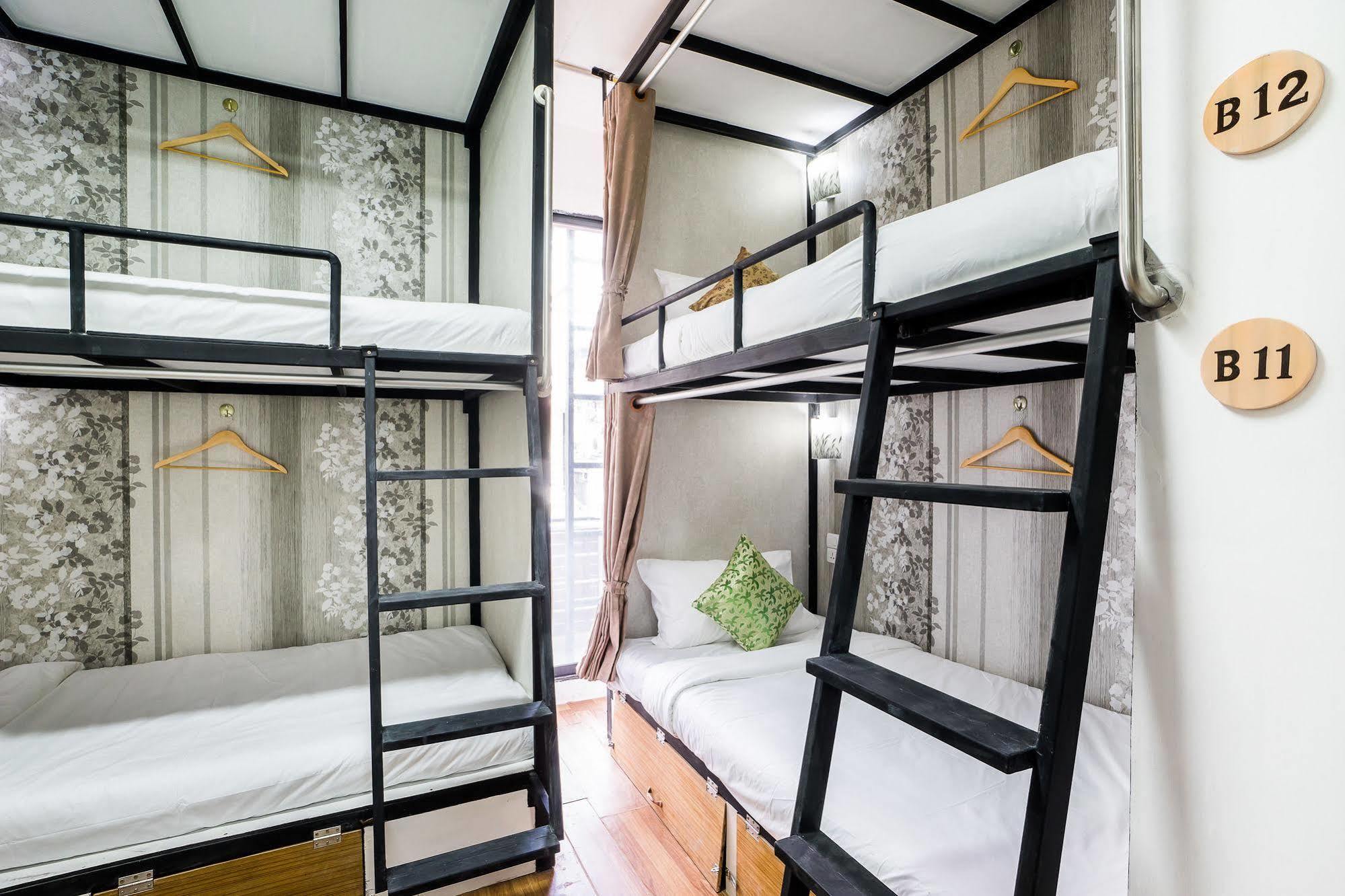 Hostel At Thonglor Bangkok Ngoại thất bức ảnh
