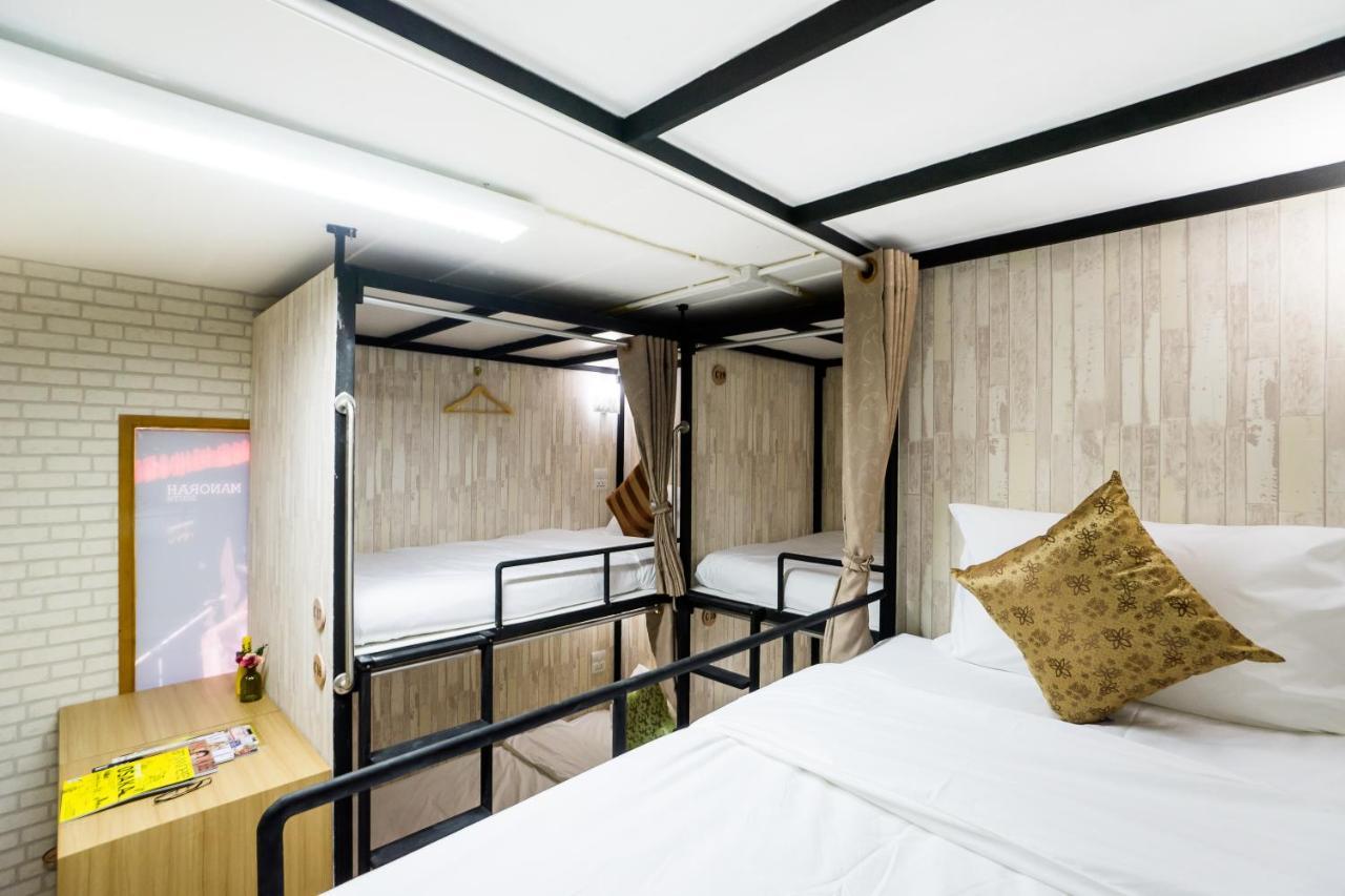 Hostel At Thonglor Bangkok Ngoại thất bức ảnh